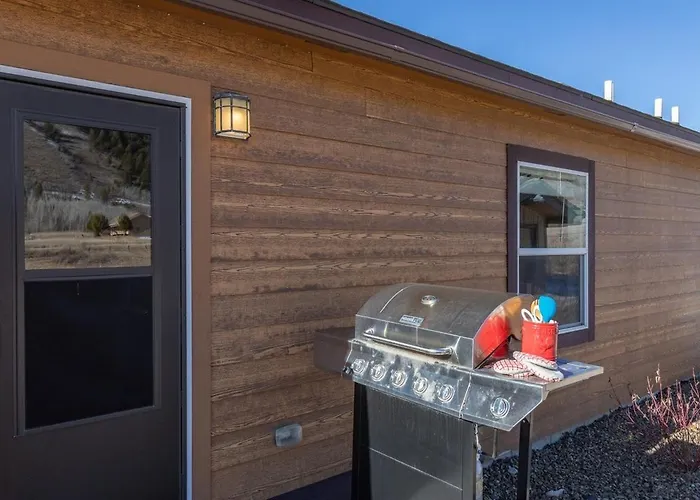 Peaks Paradise - Mtn Views - Hot Tub - Game