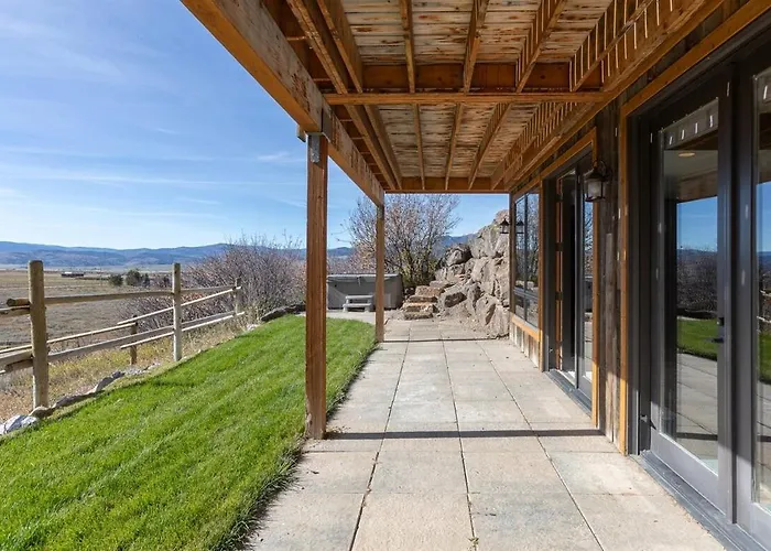 Peaks Paradise - Mtn Views - Hot Tub - Game Holiday home *