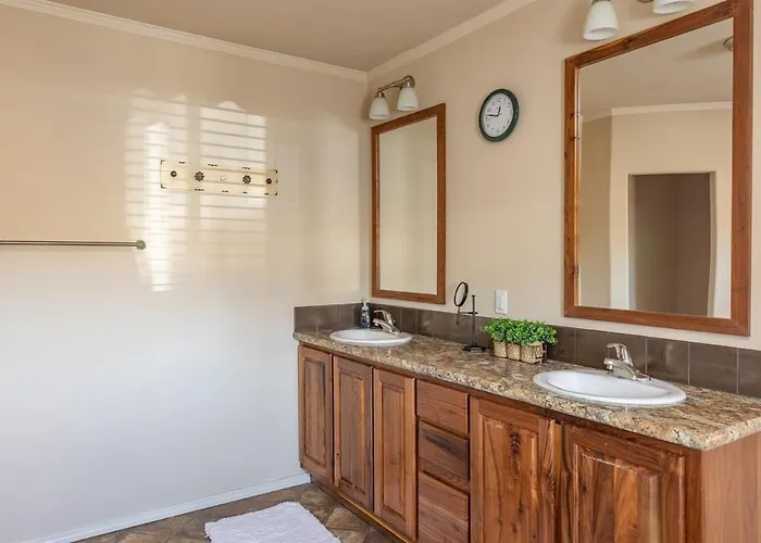 Peaks Paradise - Mtn Views - Hot Tub - Game Holiday home Etna