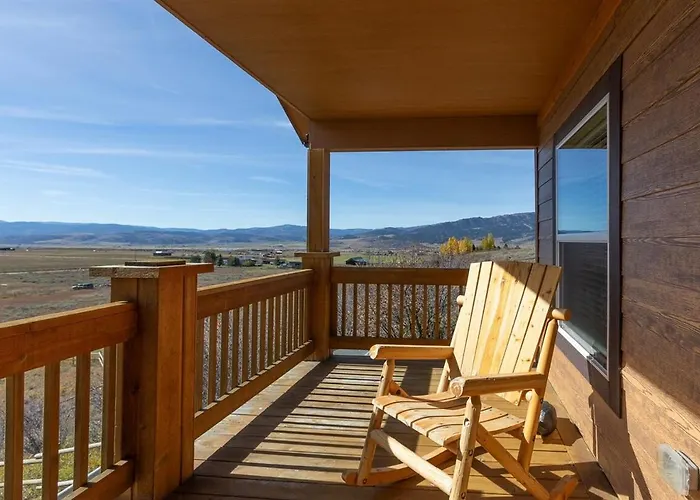 Holiday home Peaks Paradise - Mtn Views - Hot Tub - Game